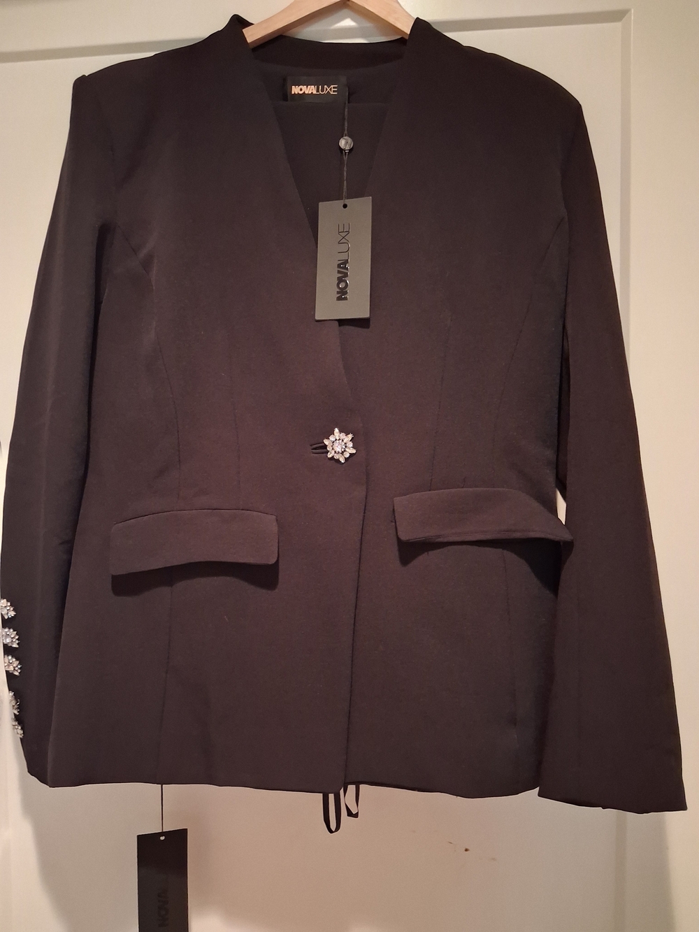 Fashion Nova Black Women's Blazer with Crystal Floral Button